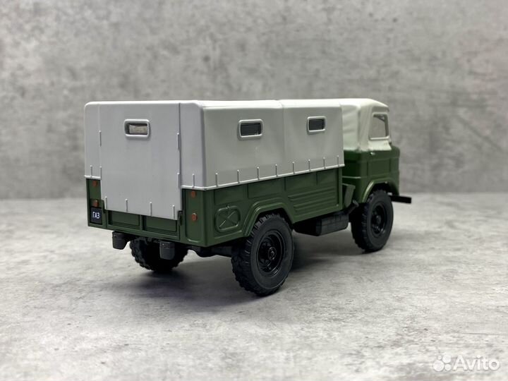 Коллекционная модель газ-62 шишига хаки 1:43