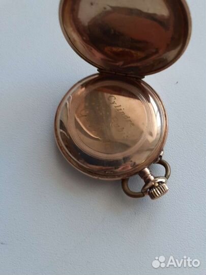 Золотые карманные часы