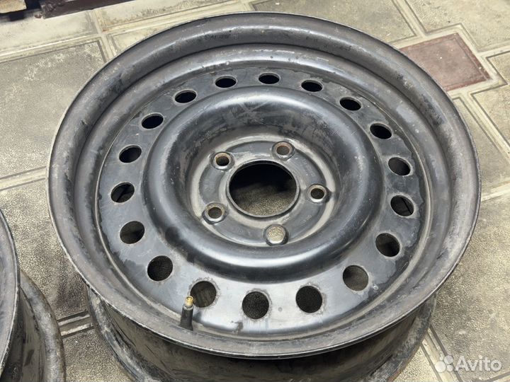 Два диска R16 BMW (5x120)