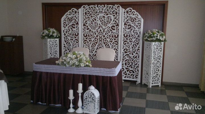 Украшения машин и праздничных залов