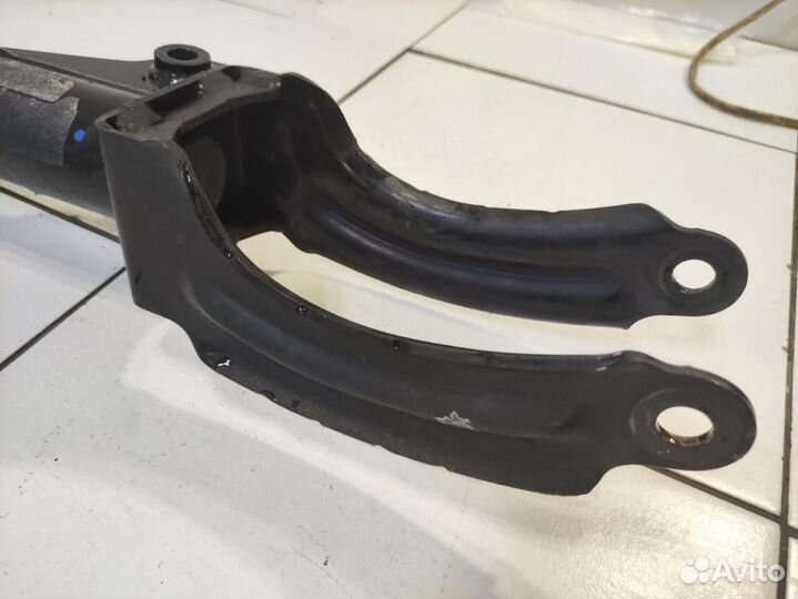 Амортизатор передний правый Porsche Cayenne 958