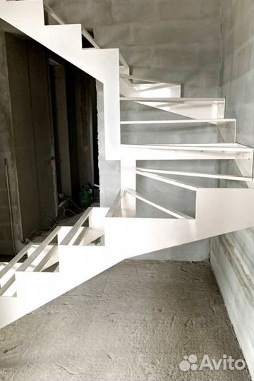 Металлические конструкции для лестниц