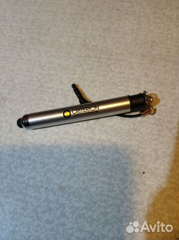 Стилус для управлениe смартфоном в перчатках