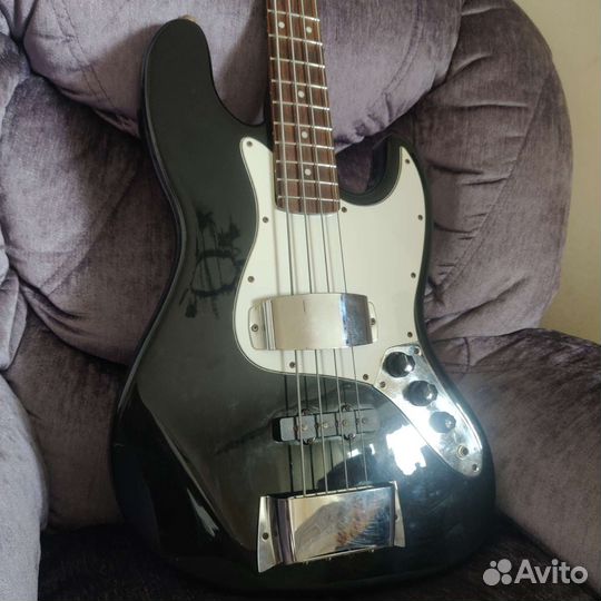 Triumph Jazz Bass Бас Гитара