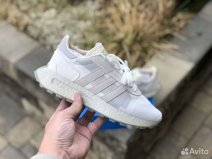 Кроссовки adidas retropy e5 crystall white