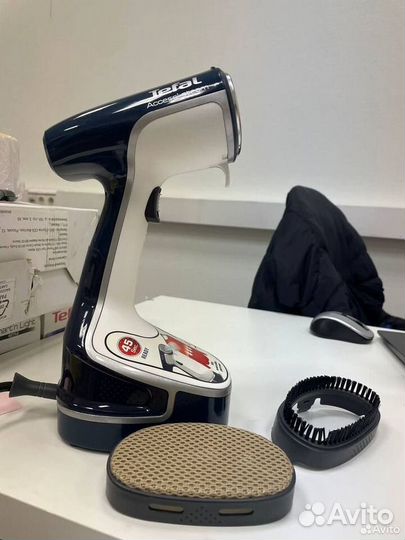 Вертикальный отпариватель Tefal DR8085E1