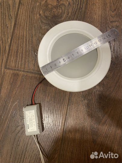 Светильник потолочный