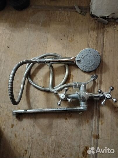 Смеситель с душем