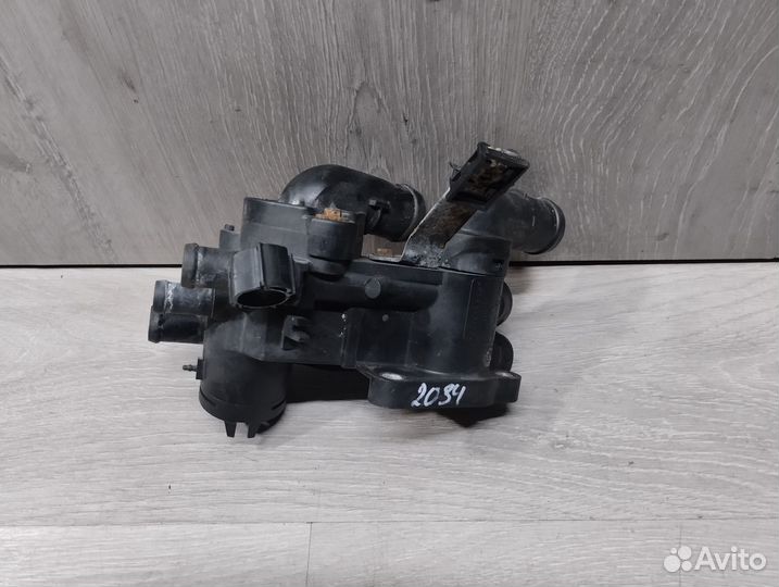 Корпус термостата Volkswagen Golf 4 1J