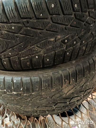 Nokian Tyres Hakkapeliitta 7 215/65 R16