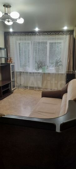 2-к. квартира, 42 м², 1/4 эт.