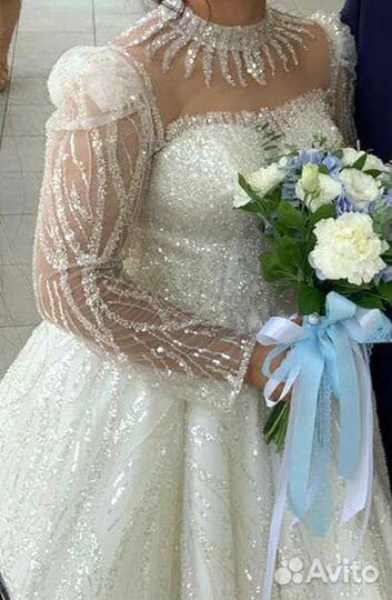 Свадебное платье