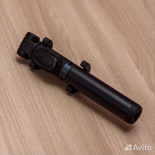 Штатив для телефона с пультом