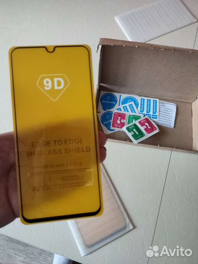 Защитное стекло на honor 8c (2 шт.)