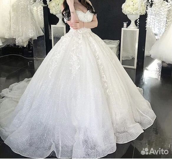 Платье свадебное