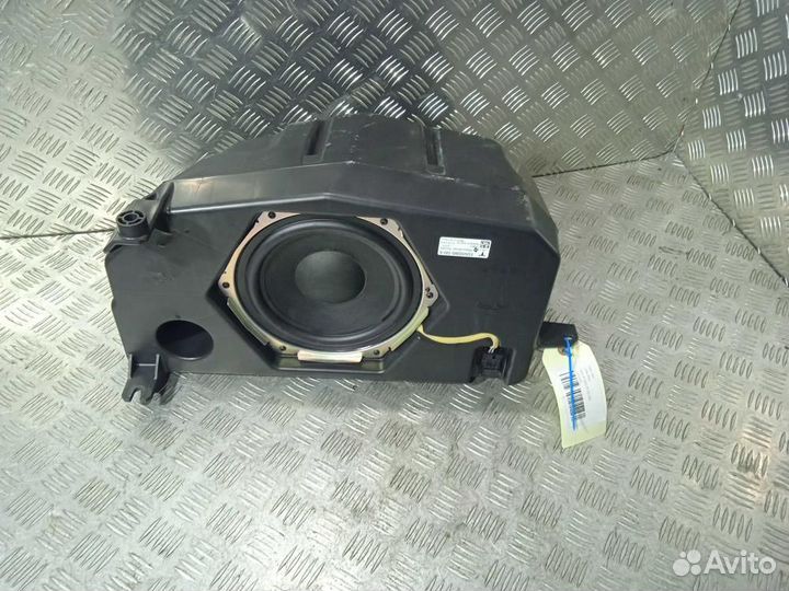 Б/У Б/У Сабвуфер 1050085 tesla