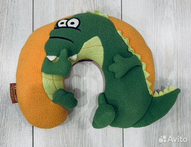 Подголовник автомобильный