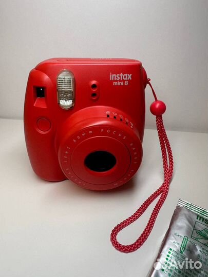 Фотоаппарат мгновенной печати instax