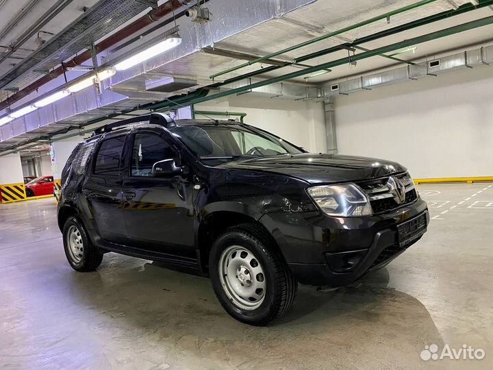 Renault Duster 1.6 МТ, 2018, битый, 39 885 км