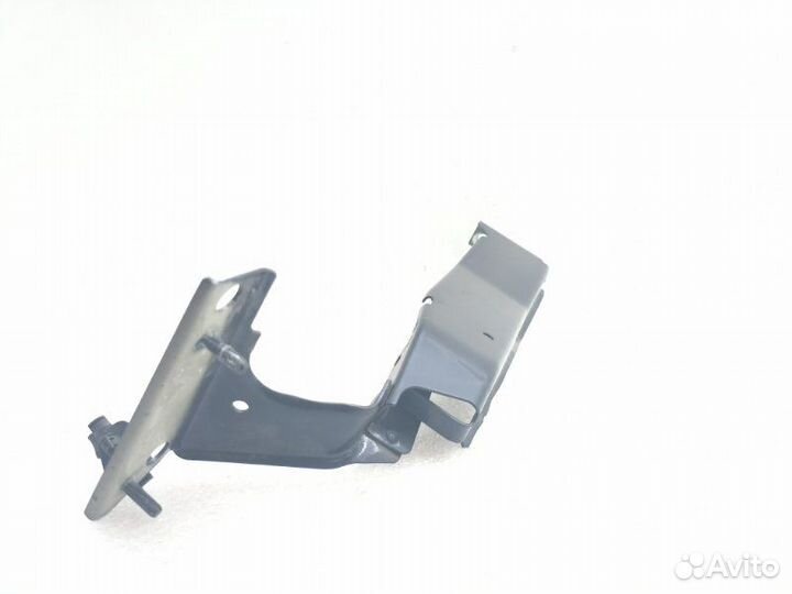 Кронштейн крыла передний правый Audi A4 B8 2009