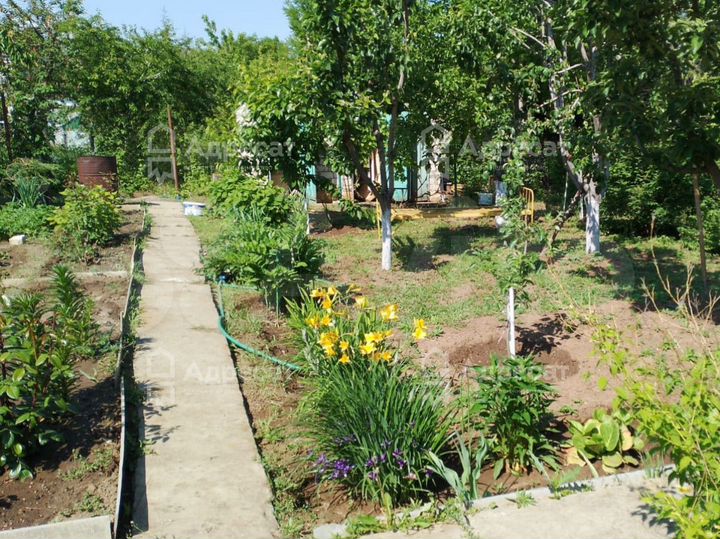 Дом 23 м² на участке 6 сот.