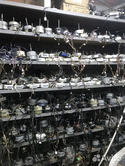 Двигатель внутреннего блока T51B4P19MT