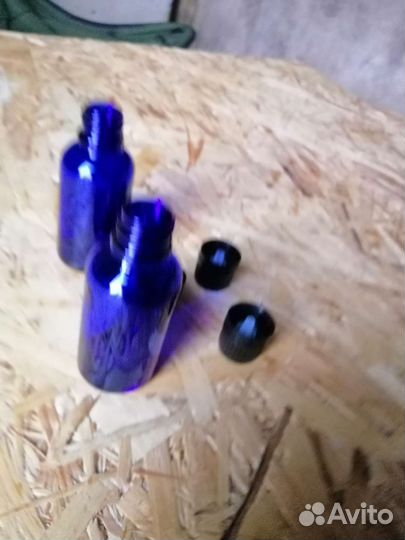 Флаконы и крышкы к ним