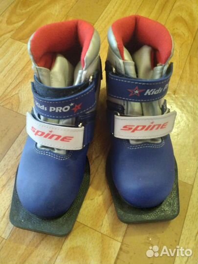 Лыжные ботинки детские 32 размер