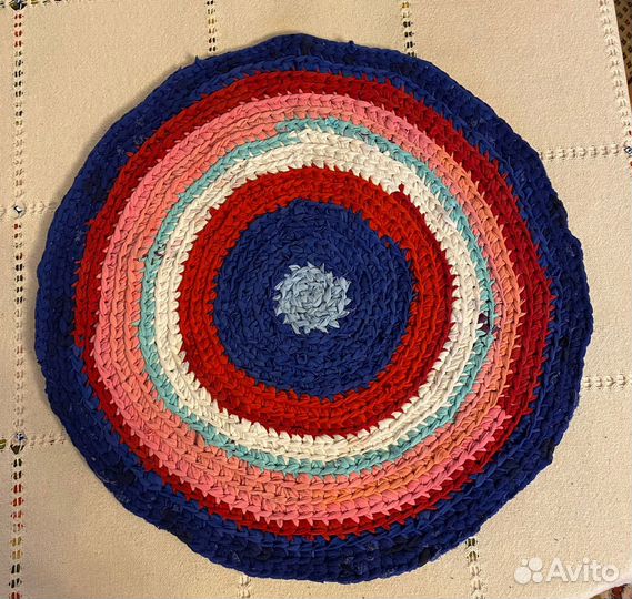 Коврик ручной работы