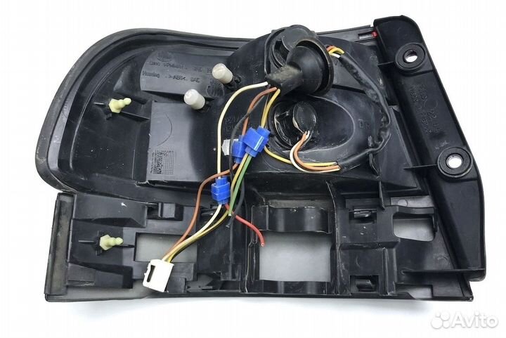 Фонарь задний правый Прав. Тойота Карина 1995г 2л