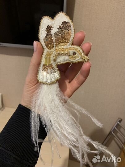 Брошь колибри