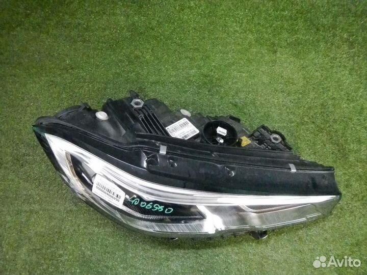 Фара правая BMW 3-Series