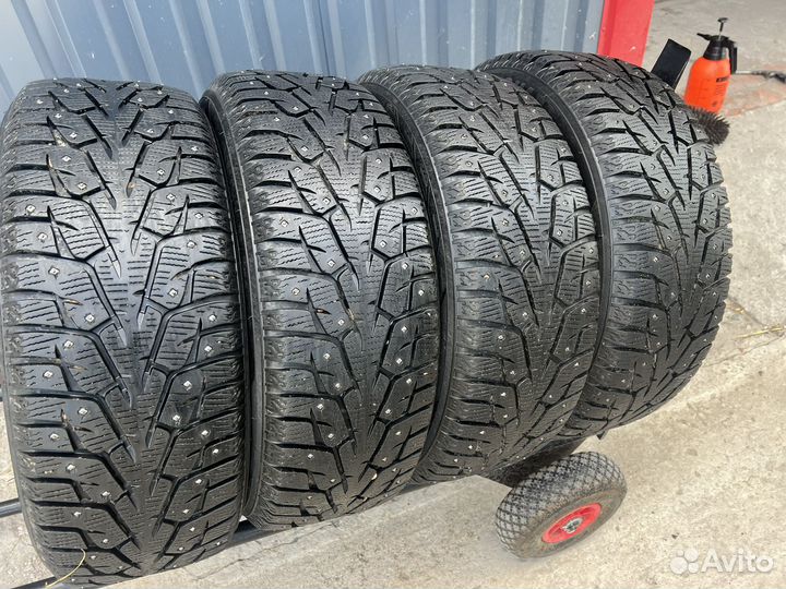 Yokohama Ice Guard Stud IG55 205/55 R16