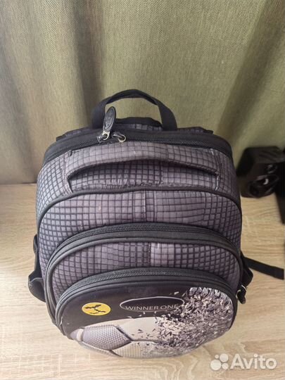 Школьный рюкзак