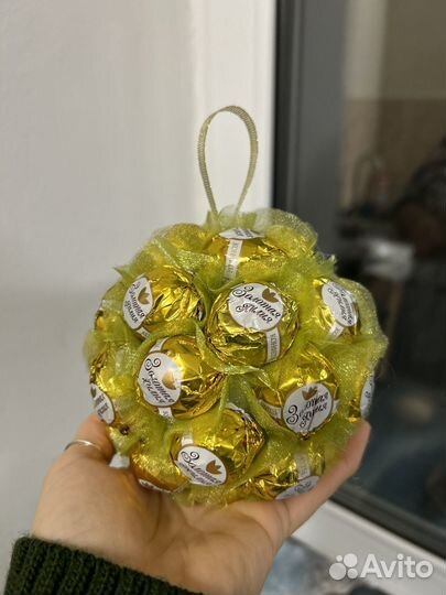 Сладкий букет из конфет