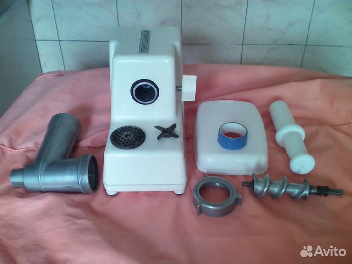 Мясорубка электрическая СССР