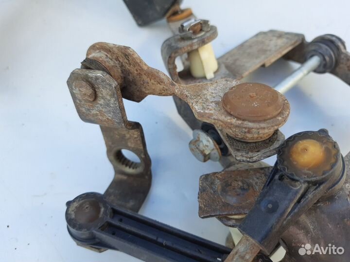 Механизм выбора передач Skoda Octavia A4