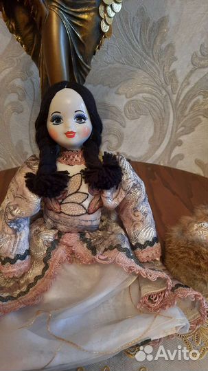 Кукла фарфоровая коллекционная