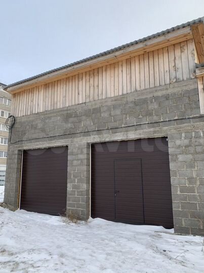 Гараж, > 30 м²