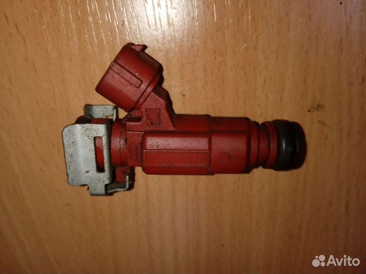 Nissan Almera (N16) II форсунка инжекторная