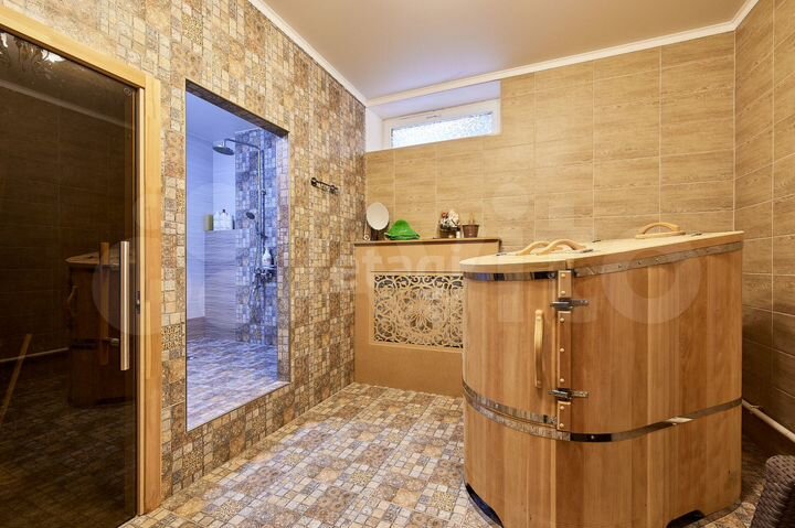 Коттедж 300,7 м² на участке 4 сот.