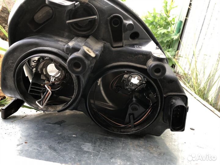 Фара левая priora