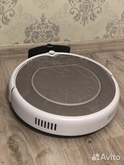 Робот пылесос
