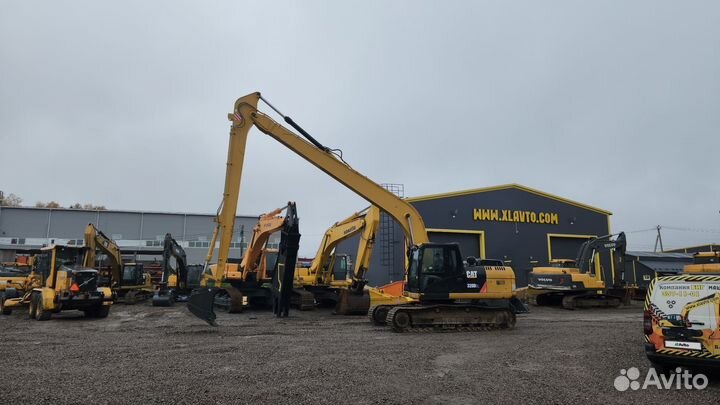 Гусеничный экскаватор CAT 320D2 L, 2014