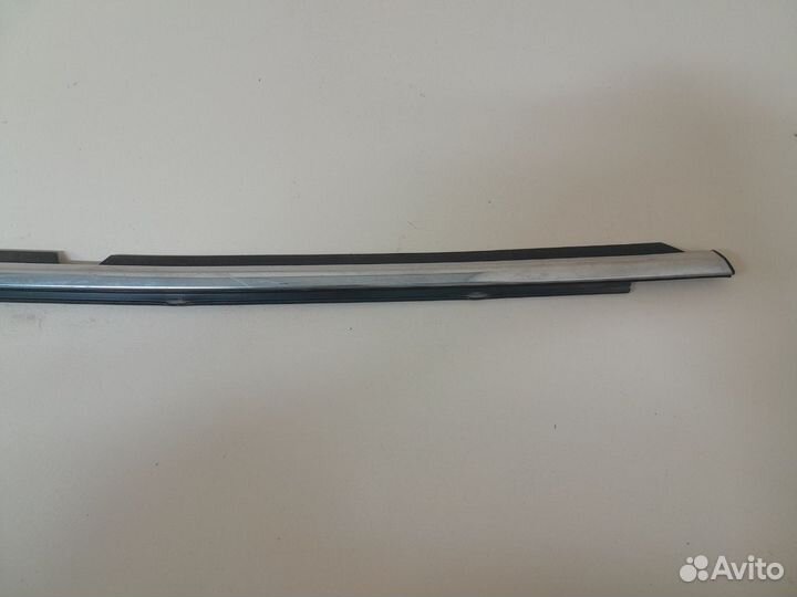 Накладка стекла заднего левого Toyota Camry V50 20