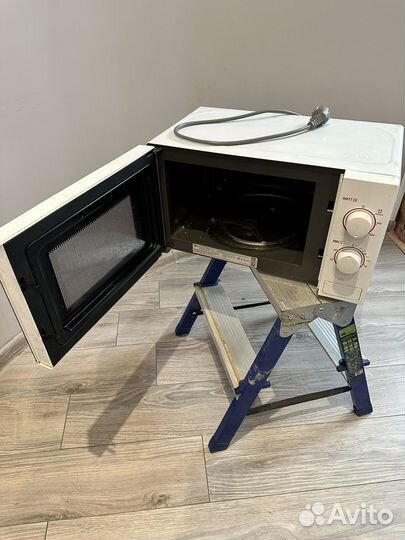 Микроволновая печь lg
