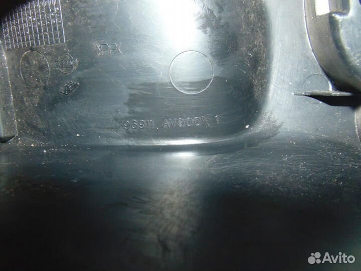 Консоль центральная для Nissan Primera 3 2002-200