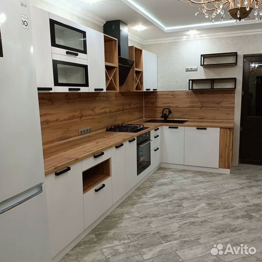 Кухонный гарнитур новый