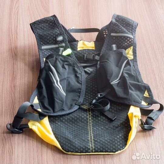 Рюкзак с ёмкостью для воды 1,5 литра новый