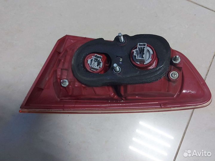 Задние стопы на lancer 10